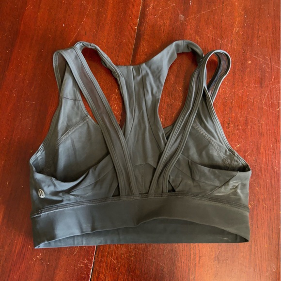 Lululemon bra - Picture 2 of 3